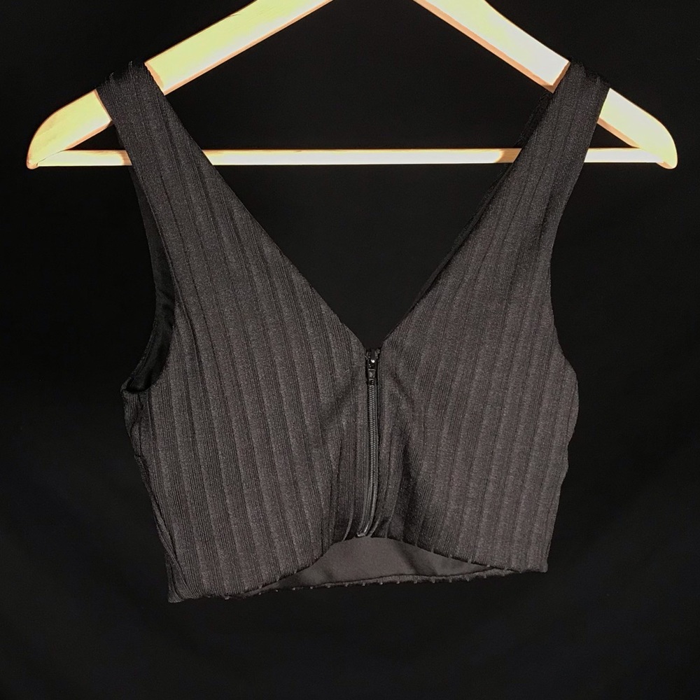 Topshop Black Ribbed Zip Back Cropped Double V Neck Lined Tank Top Size 4 - Picture 2 of 2